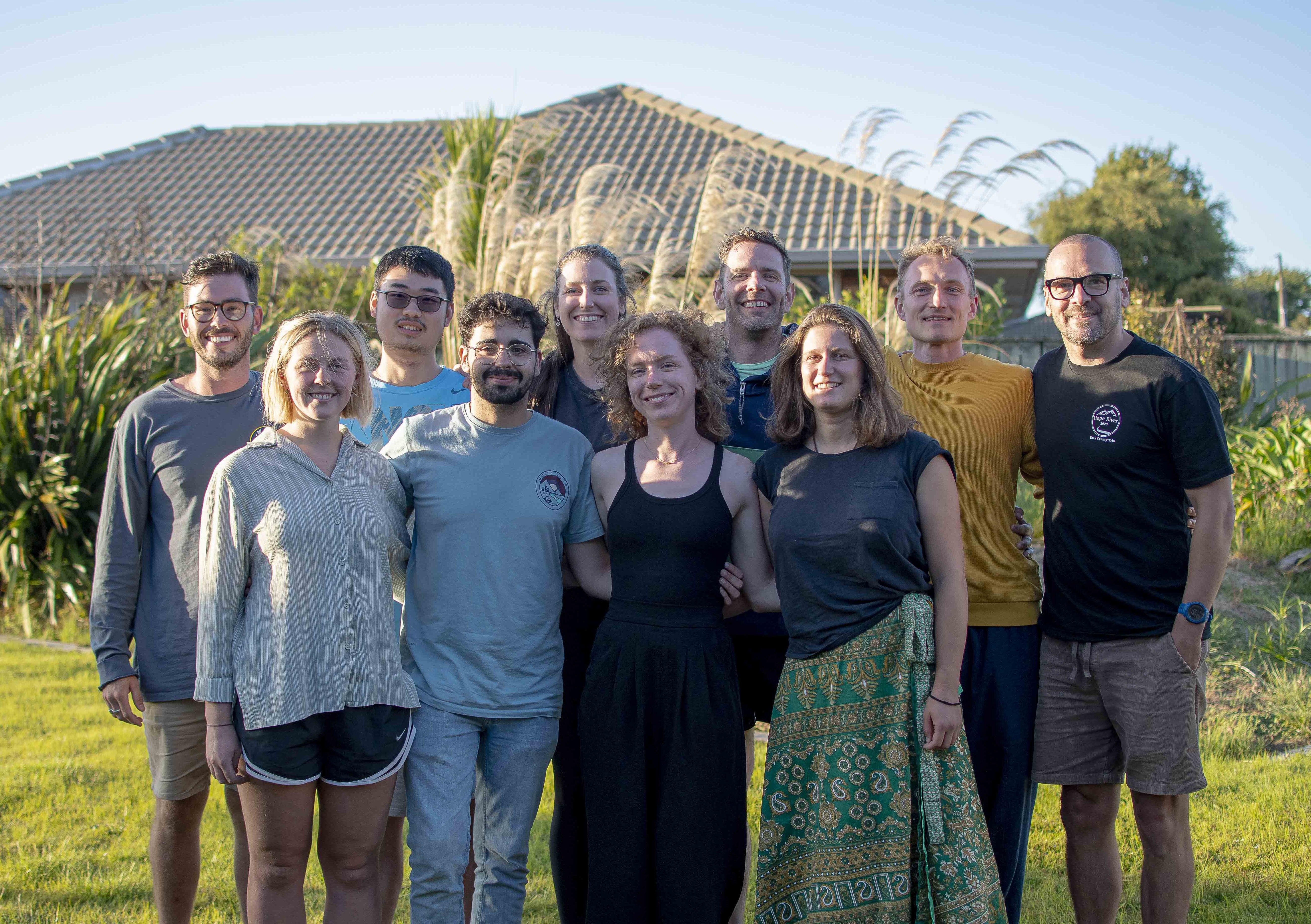 Recent Tonkin Lab writing retreat to Westport Field Station. Missing: H. R. Lai, A. McLeod, A. Tabi, I. Reyes-Sainz. Image credit: AJ Gillis